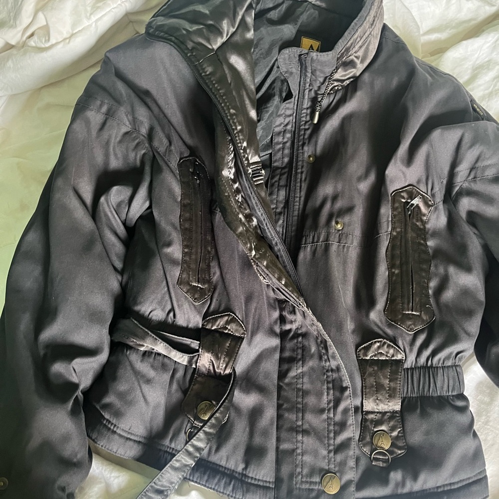 Black Women's skiJacket by Skea size 10.